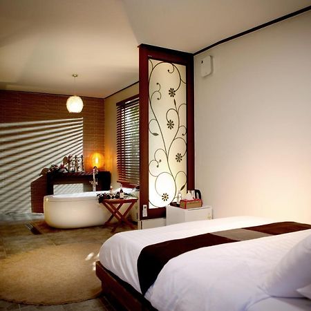 Thai Story Seogwipo Extérieur photo